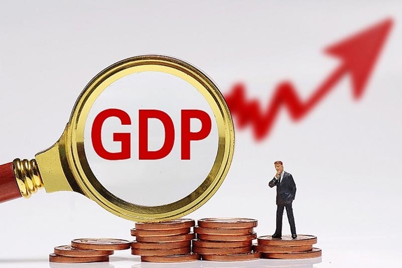 Biểu đồ thể hiện sự thay đổi của GDP và tỷ lệ thất nghiệp trong các giai đoạn chu kỳ kinh tế, minh họa rõ ràng sự tăng trưởng trong giai đoạn mở rộng và sụt giảm trong giai đoạn suy thoái.