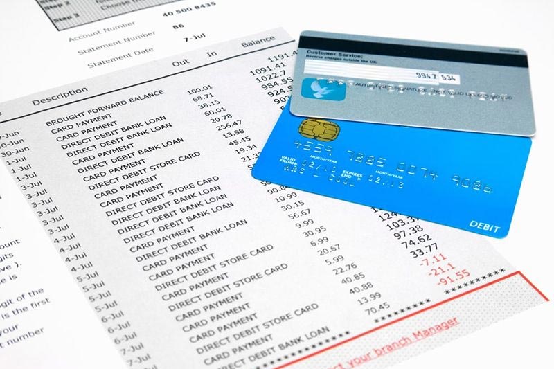 Mẫu sao kê ngân hàng online gồm tên chủ tài khoản, chi tiết giao dịch và các khoản phí dịch vụ